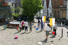 Bluemteppich auf dem Naumburegr Marktplatz (Foto: Karl-Franz Thiede)